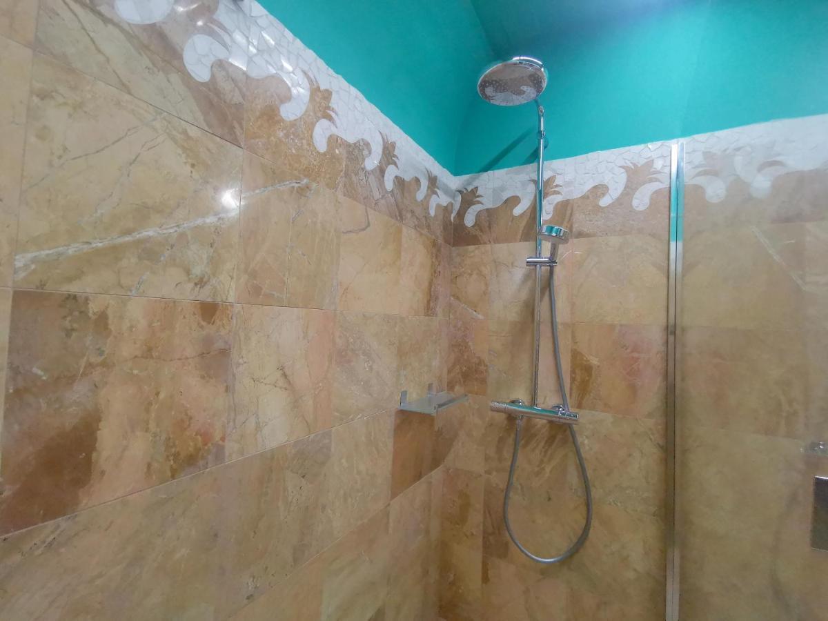 Speciale Tarshito Guesthouse Bari Dış mekan fotoğraf